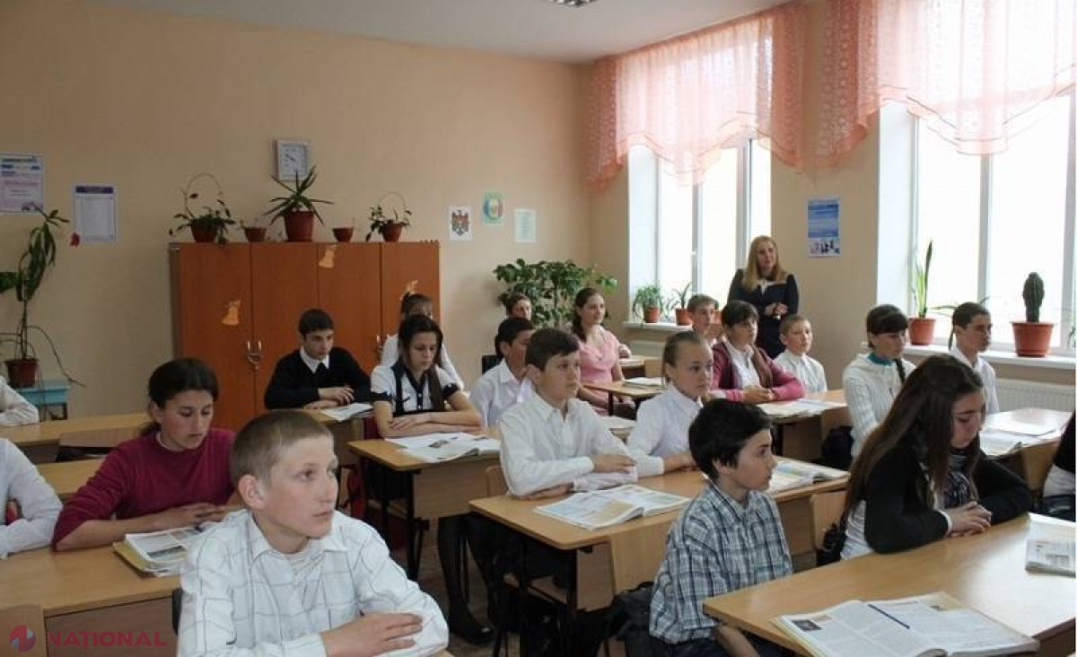 Absolvenții de gimnaziu susțin astăzi examenul la matematică 