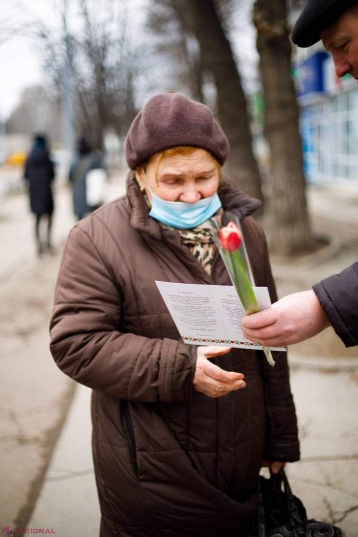 FOTO // De 8 Martie, echipa Partidului „ȘOR” a surprins într-un mod plăcut femeile din R. Moldova