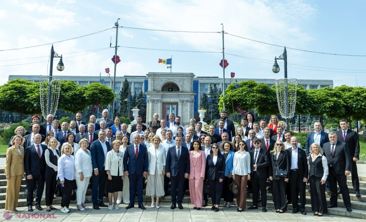 Cine sunt cei 101 candidați de pe LISTA Blocului electoral patriotic încropit la Moscova de Dodon, Vlah, Tarlev și oamenii lui Voronin. Comunistul a preferat să stea departe de foștii săi subalterni