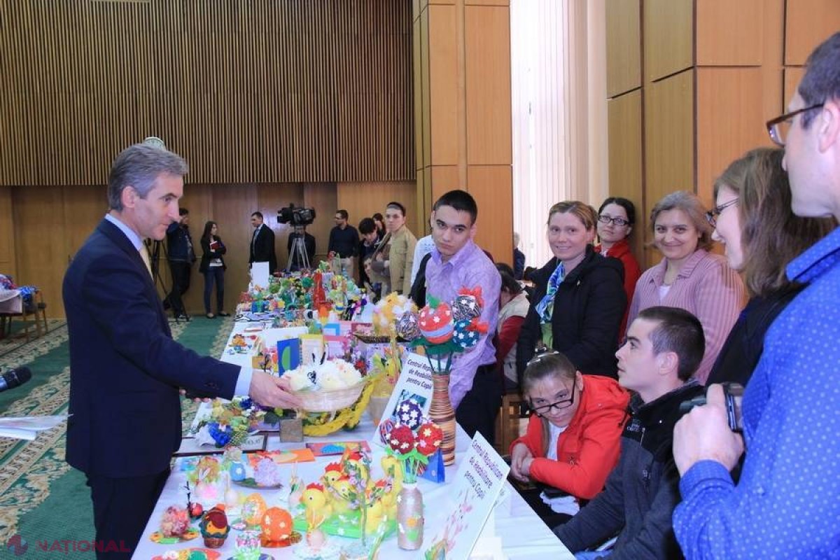 Cadoul lui Leancă pentru un consilier de-al său care se căsătorește
