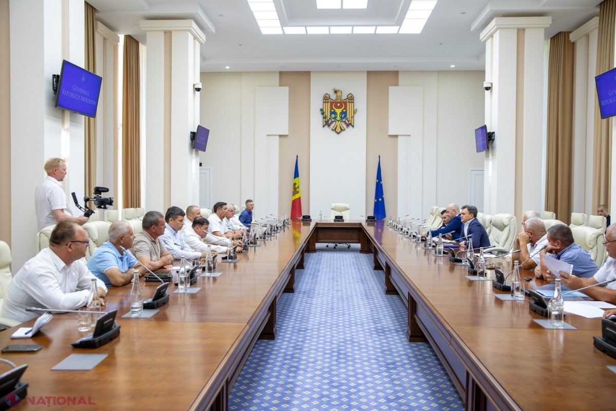 Agricultorii, nemulțumiți la Guvern: Premierul Dorin Recean anunță 100 de milioane de lei pentru compensarea pierderilor fermierilor