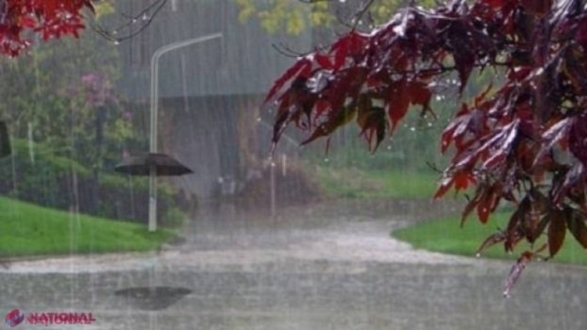 METEO // CANICULĂ și PLOI cu descărcări electrice în R. Moldova
