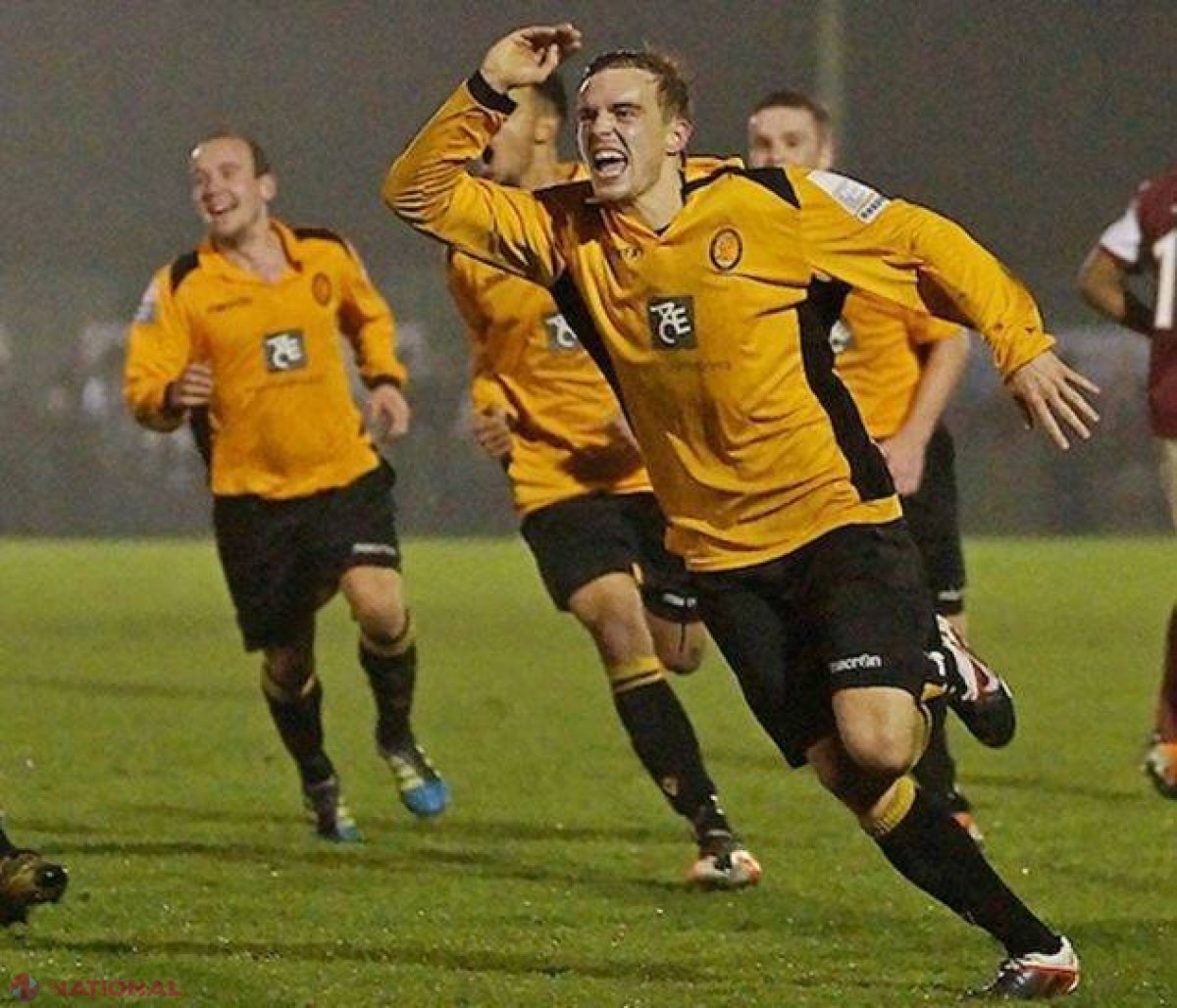 „Trebuia să mă căsătoresc cu el, dar m-a lăsat fără nimic!” Ce i-a făcut un fotbalist din Anglia logodnicei