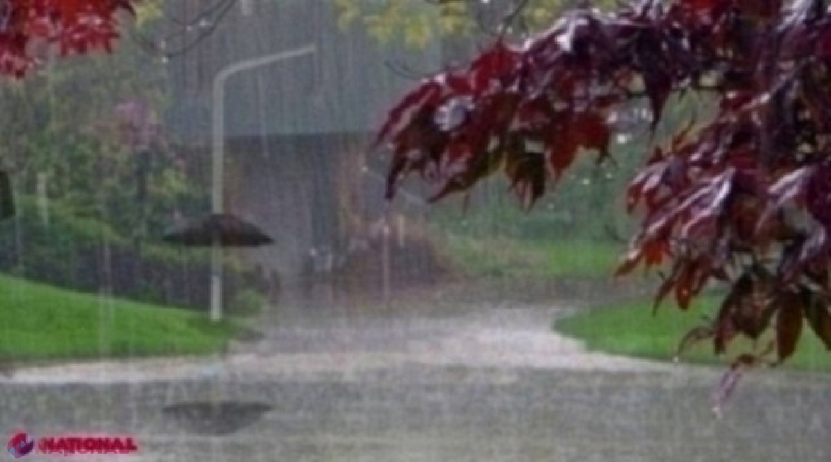 METEO // Încă un COD GALBEN de ploi puternice și vijelie, emis de meteorologi: Cât vor ține aversele 