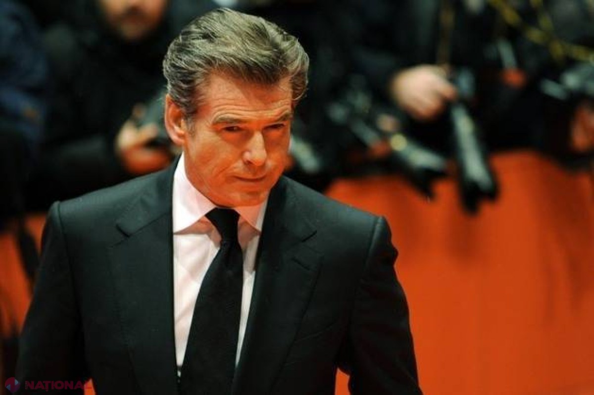 FOTO // E unul dintre cei mai DORIȚI bărbaţi. Cum ARATĂ însă soția din viaţa reală a lui James Bond
