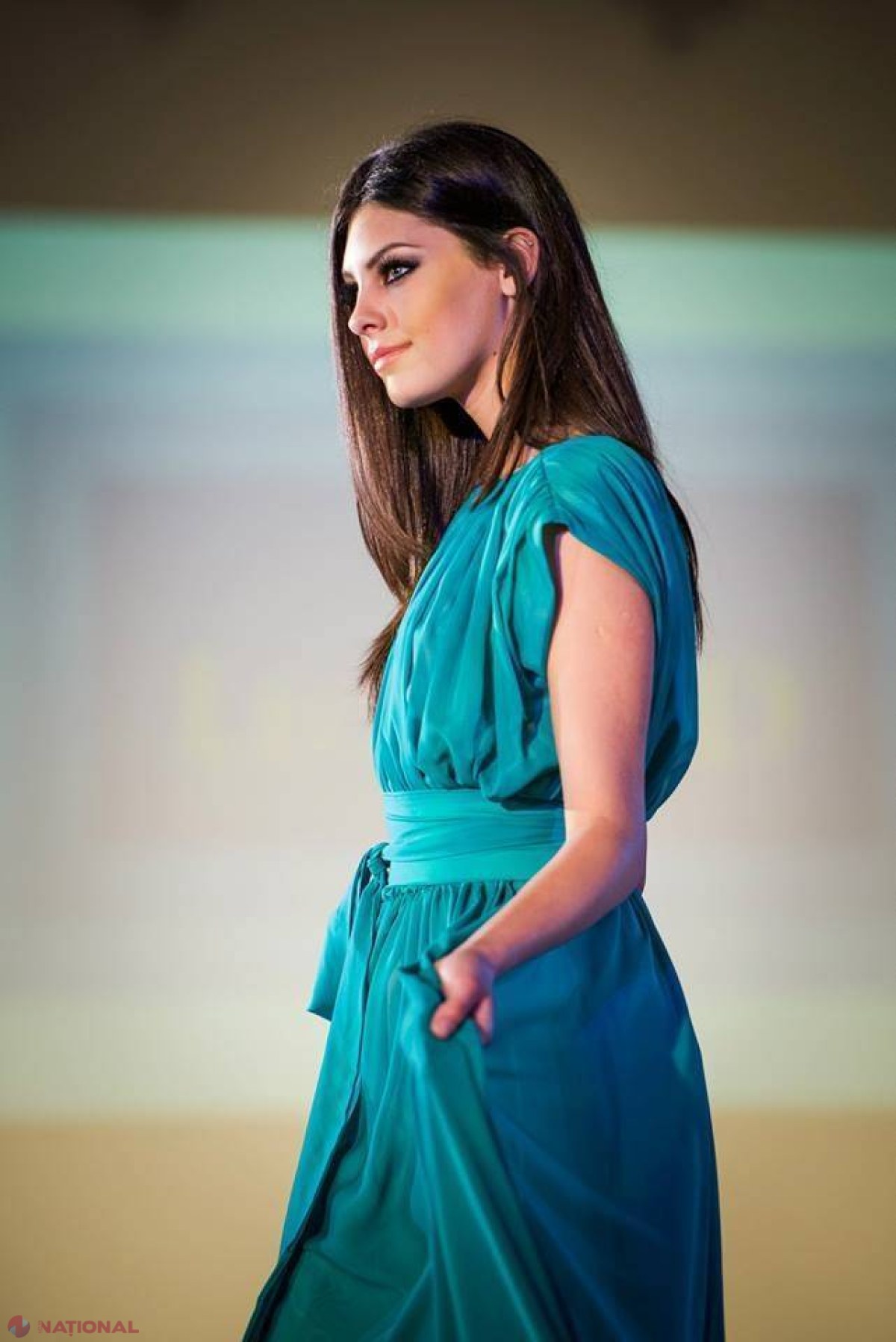 FOTO // Află cine a devenit Miss Moldova și cum arată cea care ne va reprezenta țara la Miss World