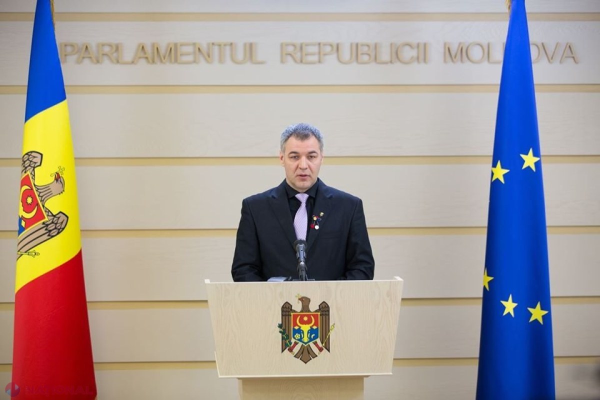 Opoziția parlamentară este îndemnată să se UNEASCĂ, pentru realizarea a patru OBIECTIVE: „După aceasta, Parlamentul actual poate să plece, lăsând măcar o urmă de demnitate și caracter în analele și manualele de istorie”