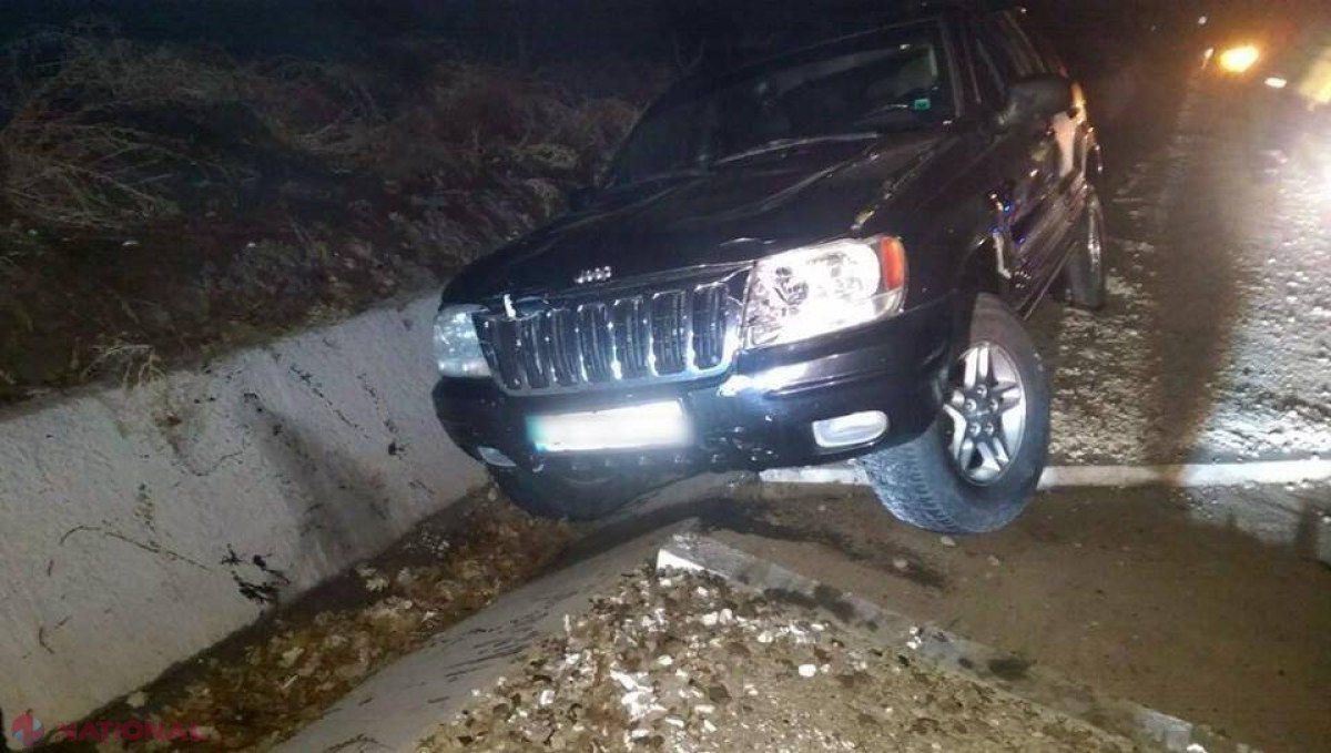 Reținut de inspectorii de patrulare după ce a accidentat două femei și a fugit. Șoferul era în stare de ebrietate și avea o armă