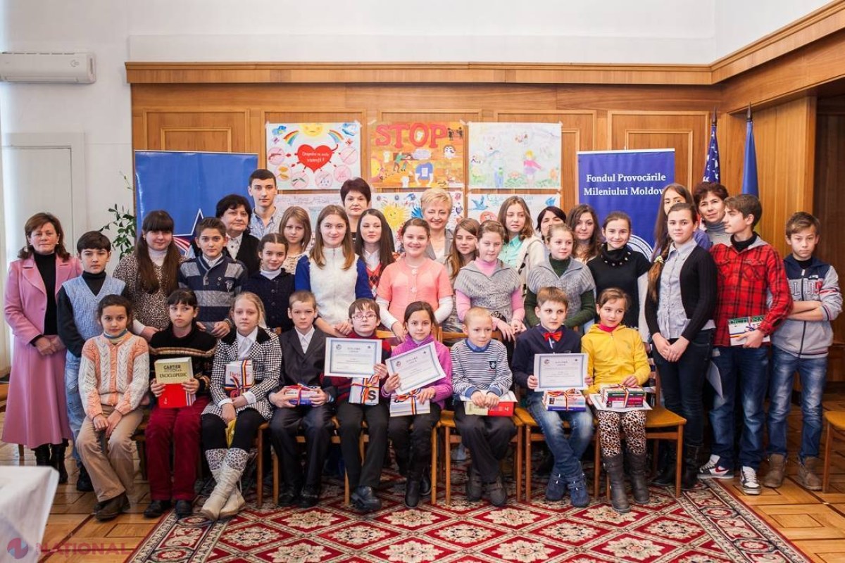 Elevii iau atitudine împotriva violenței prin desen 
