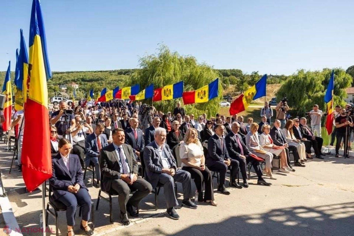 FOTO // Tensiunile între Dodon și Voronin persistă și acum, după ce comunistul a dezvăluit conținutul „kuliokului” pe care colegul său l-a primit de la Plahotniuc. BEP s-a lansat în campania electorală sub lătratul câinilor: „Suntem bloc sau ce?”