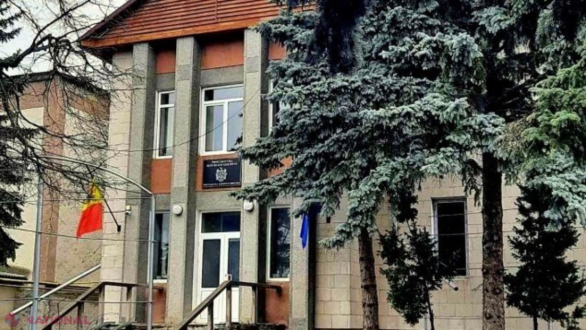 Un angajat al CFM de la Drochia, condamnat pentru defrișări ilegale și valorificarea lemnului în interes propriu, dar lăsat în funcție: Procurorii cer o sancțiune mai aspră