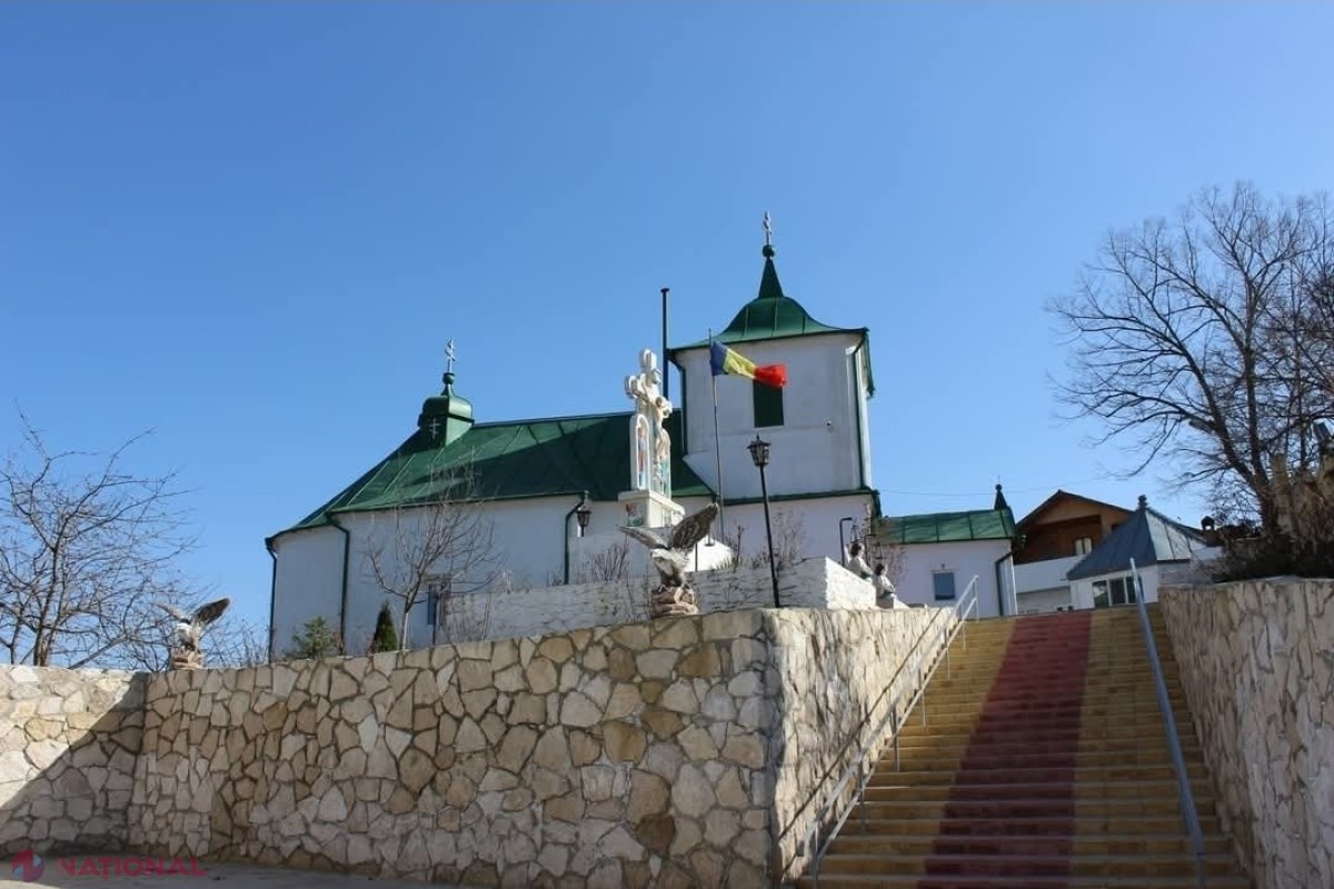 ULTIMA ORĂ // Mitropolia Basarabiei CONDAMNĂ actele de violența de la Dereneu, realizate de ierarhul, clericii și susținătorii structurii religioase subordonate Patriarhiei Ruse: ,,Această acțiune a fost una premeditată și violentă