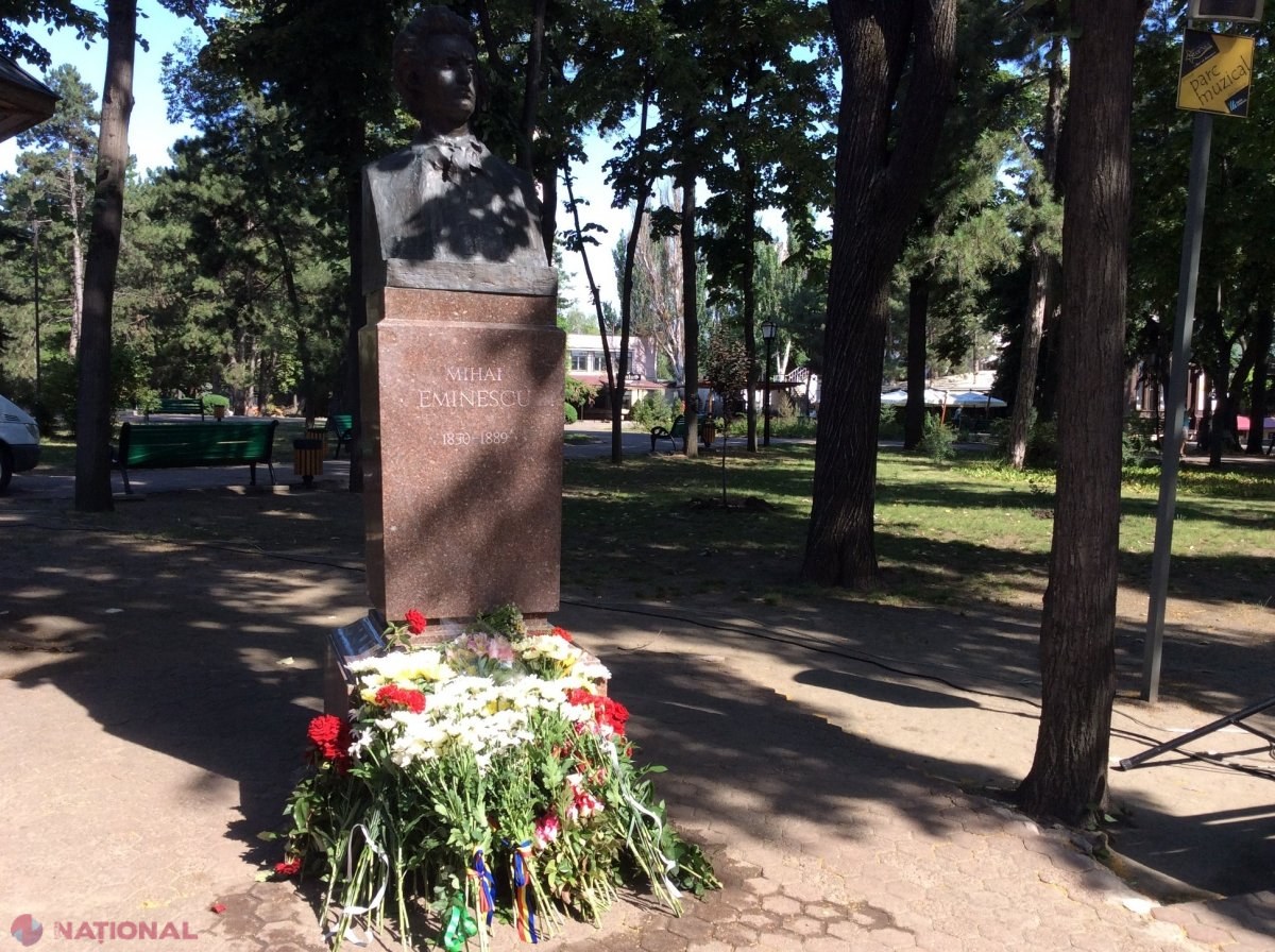 Cu flori, la Eminescu: 129 de la moartea „luceafărului poeziei românești”