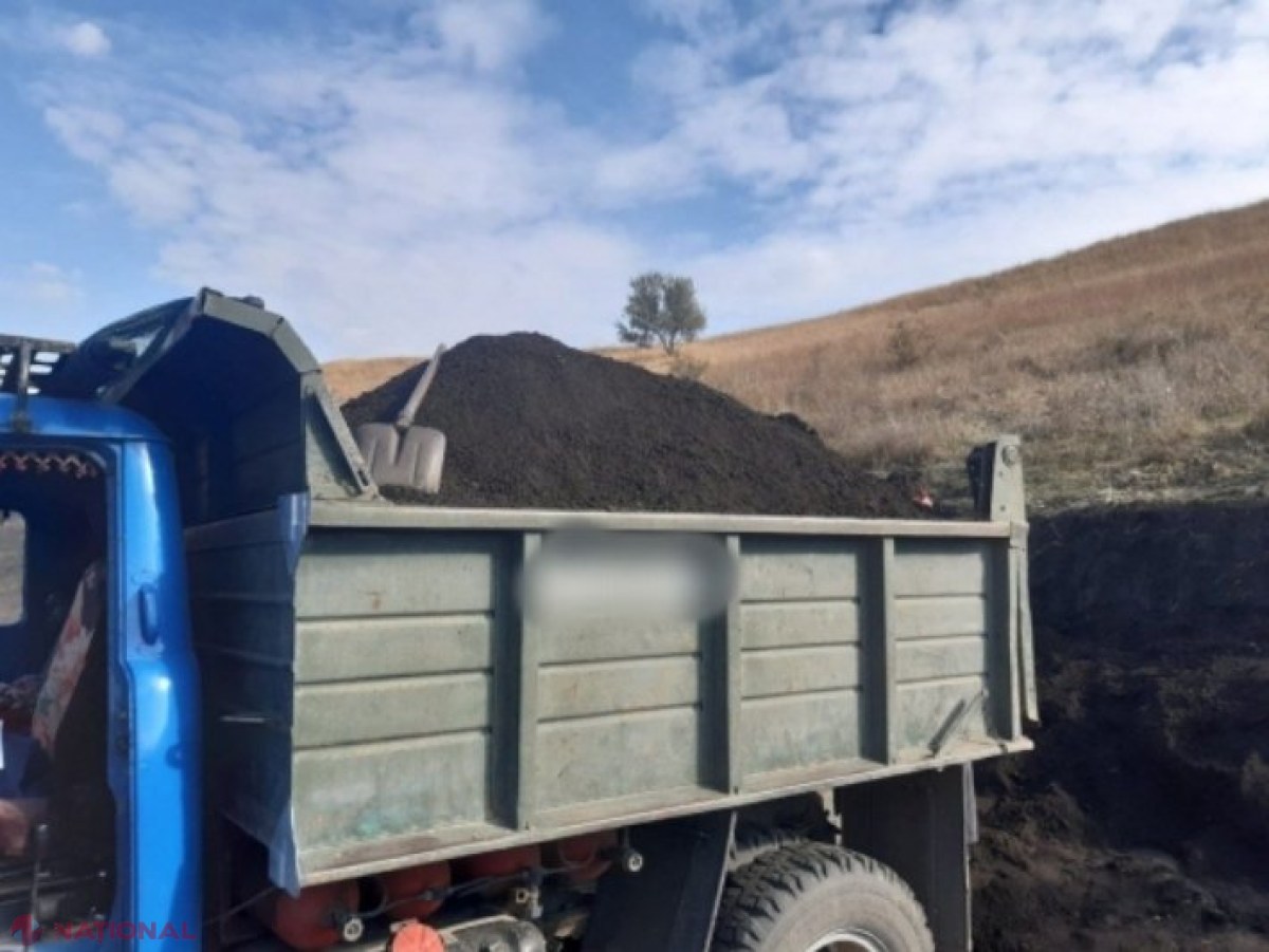 ILEGAL // Vindea PĂMÂNT: Un teren public din Anenii Noi, lăsat fără sol fertil