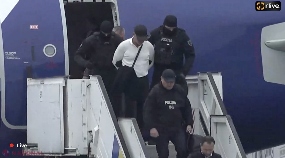 VIDEO // Obișnuit cu avioane de lux, Plahotniuc a fost adus în CĂTUȘE pe Aeroportul Internațional Chișinău. PRIMELE imagini cu oligarhul fugit acum șase ani din Moldova