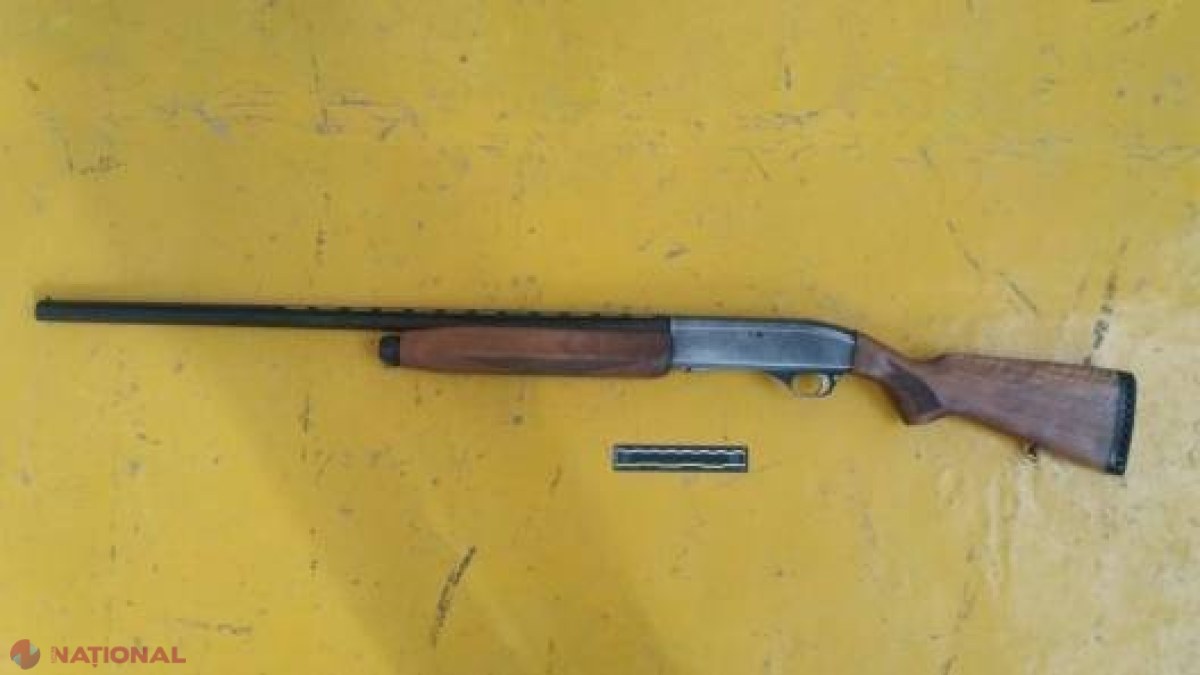 Doi copii din Drochia, la furat ARME