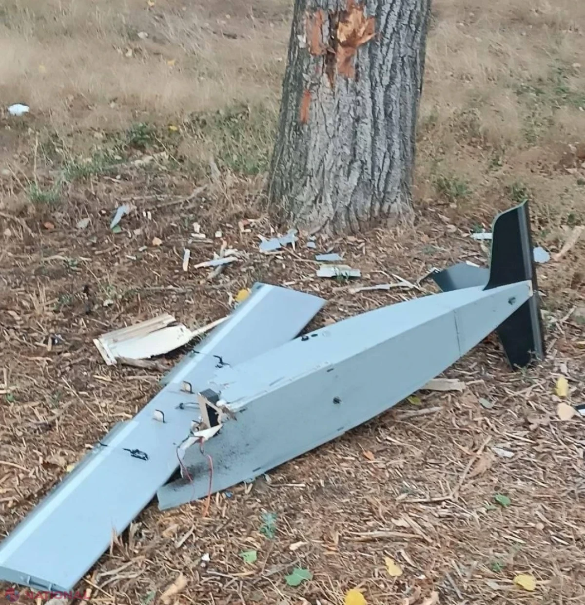 ULTIMA ORĂ // ​Val de incidente de 27 august: Un obiect zburător a căzut lângă traseul Chișinău–Basarabeasca, după ce 5 drone au survolat Moldova