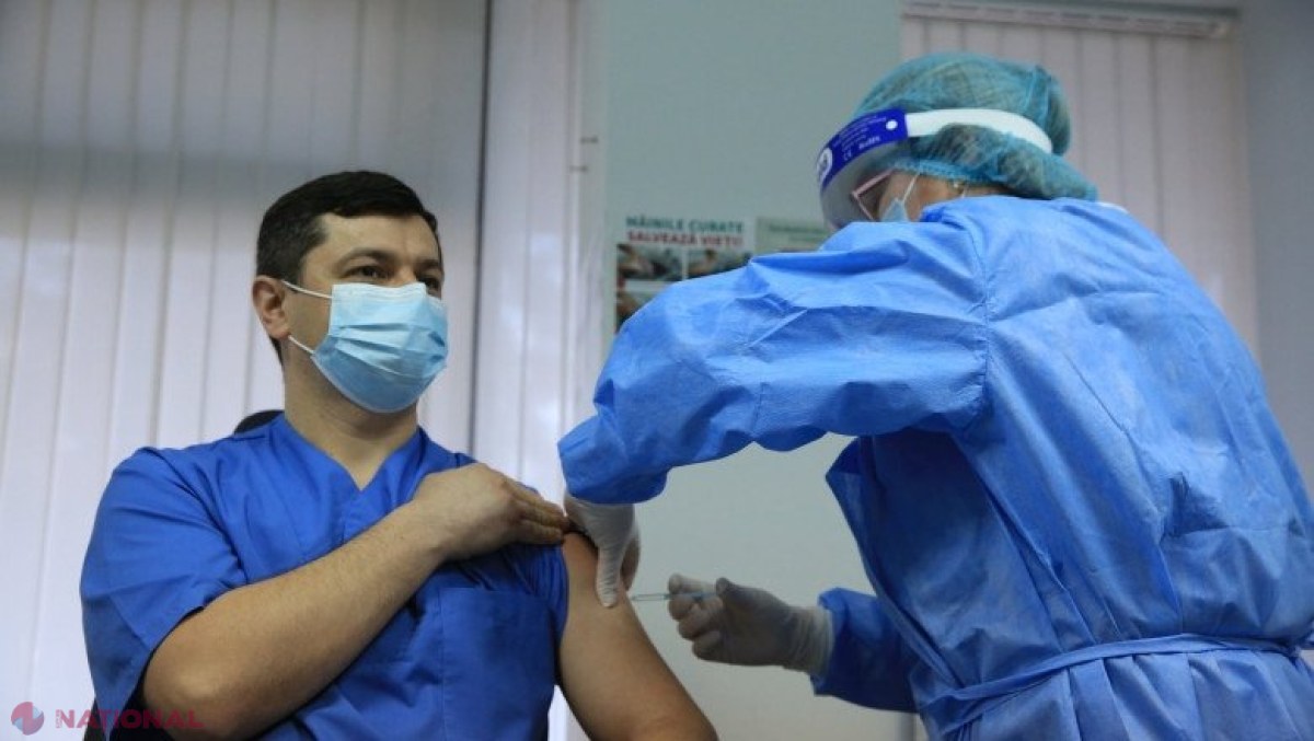 Doar medicii VACCINAȚI vor mai primi indemnizația de 16 000 de lei, în cazul în care se vor infecta cu COVID. Și indemnizația UNICĂ de 100 000 de lei, alocată de stat în caz de deces, va fi acordată doar dacă persoana a fost vaccinată