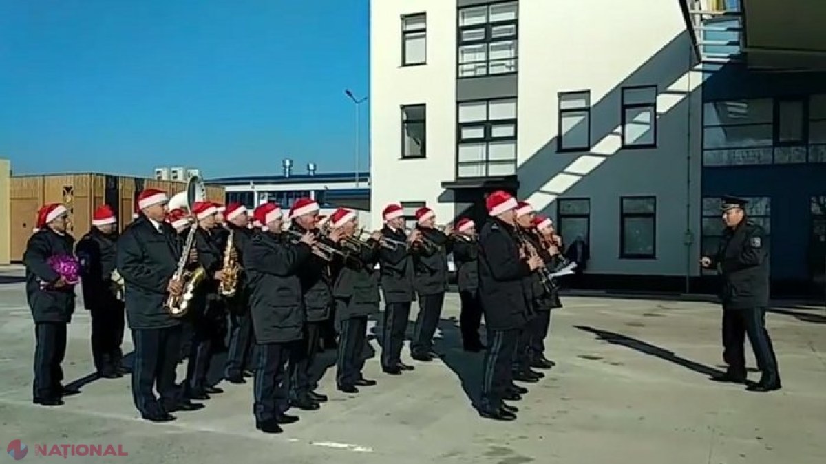 VIDEO // Anul nou pe stil vechi, la FRONTIERĂ: Polițiștii din R. Moldova și-au urat colegii de la Palanca în limba ucraineană