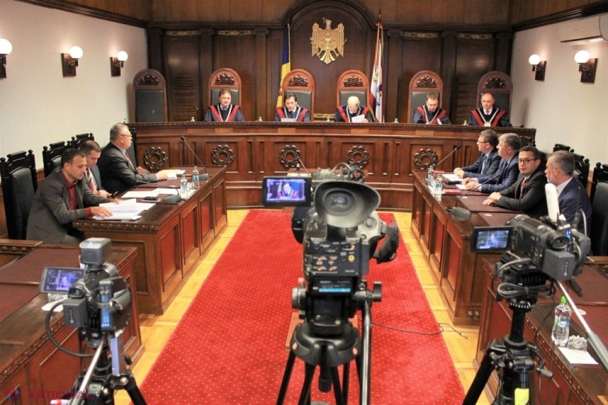 Președintele grupului de inițiativă pentru anularea votului mixt cere demisia a șase membri CEC după decizia de ieri a Curții Constituționale