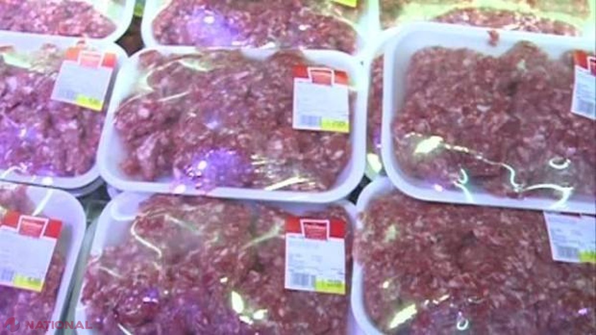 Alimente toxice pe masa de Crăciun. Ce se ascunde de fapt în carnea tocată din magazine  