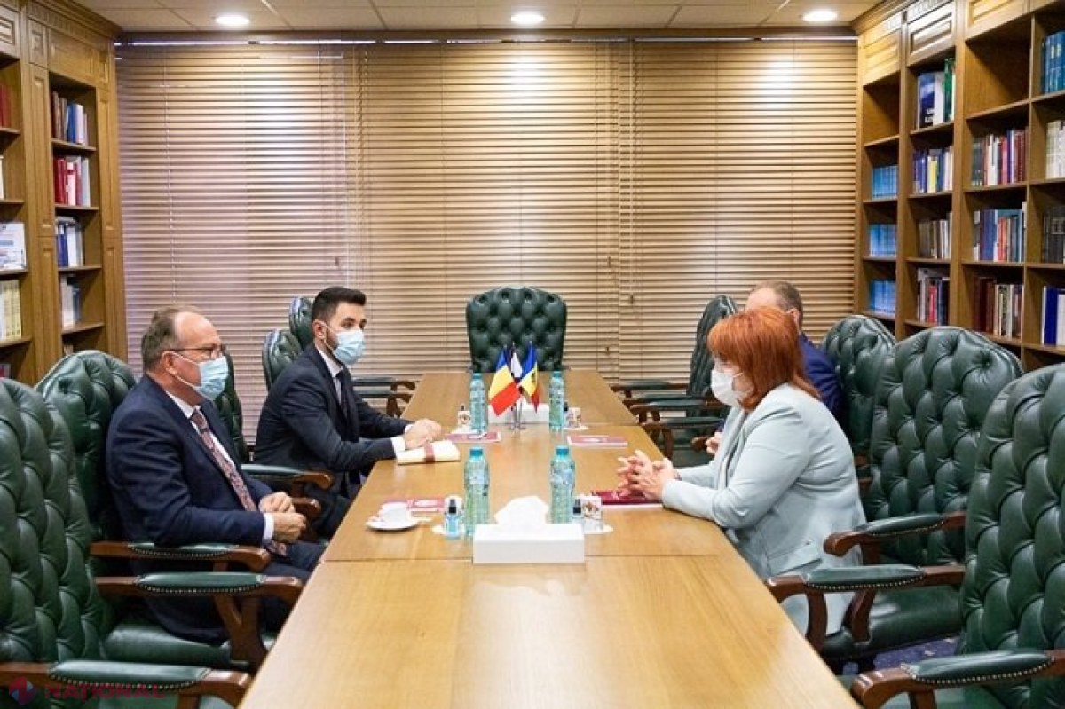 Curtea Constituțională de la Chișinău ar putea implementa proiecte comune cu Înalta Curte de la București