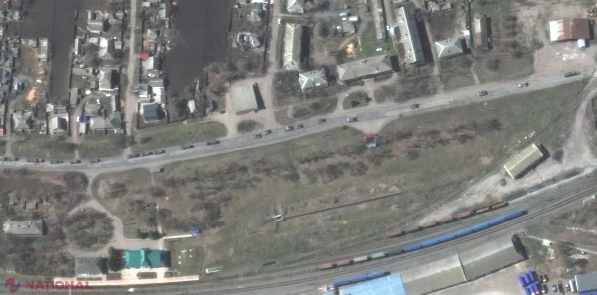 FOTO, VIDEO // Rușii trimit în Ucraina un nou convoi de unități de tehnică militară, după ce armata ucraineană a DISTRUS 2 633 de TANCURI și blindate. Unde se ÎNDREAPTĂ coloana