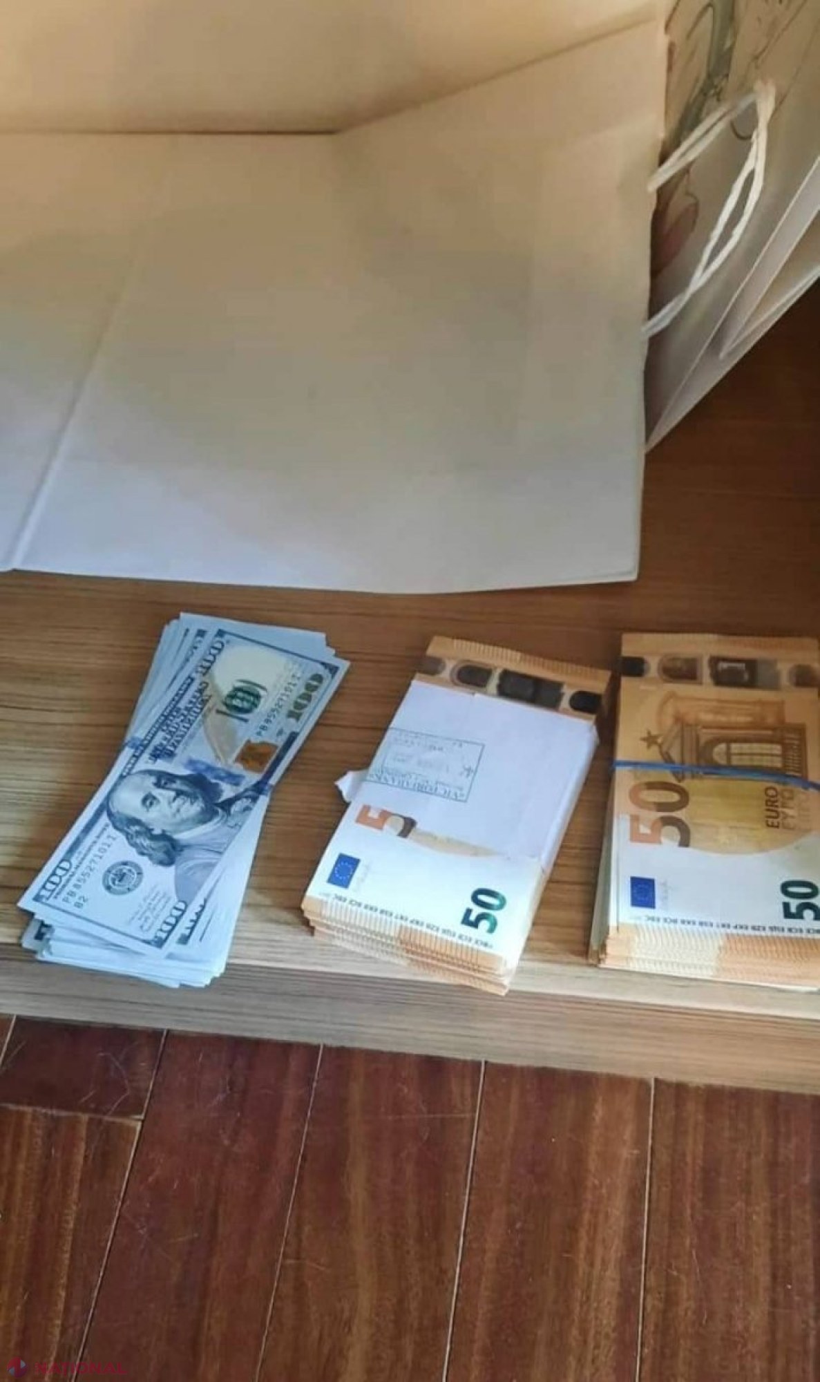 Investiții „eșuate”: Zeci de percheziții și 24 de persoane reținute într-un dosar de SPĂLARE de bani. Oamenii legii au ridicat mai multe mașini de LUX