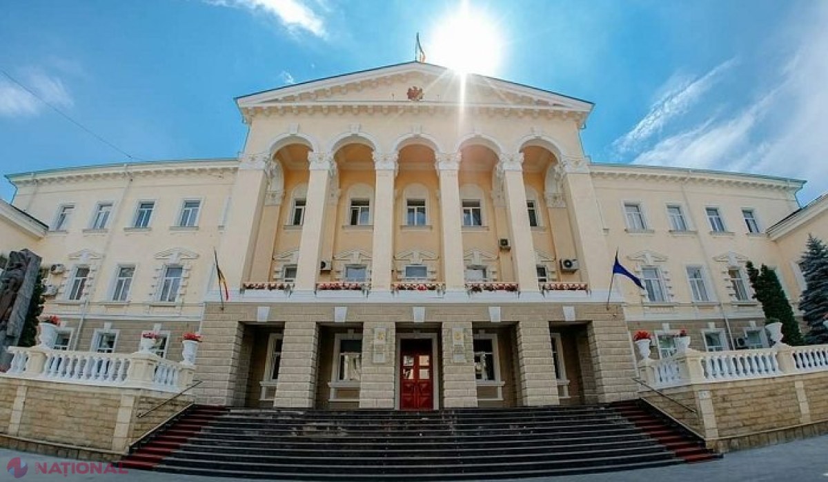 Două alerte FALSE cu bombă, care au vizat 43 de clădiri din Chișinău, Bălți și Găgăuzia, înregistrate de Poliție în ultimele 24 de ore: Unul dintre autori, IDENTIFICAT
