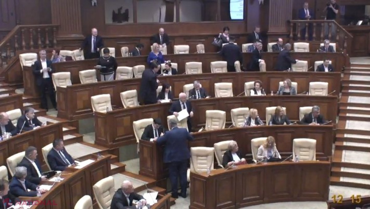 Parlamentarii PD au părăsit ȘEDINȚA Legislativului. Moțiunea simplă în privința ministrului Sănătății a PICAT fără ca să se mai voteze. Liberalii și liberal-democrații spun că e un „JOC POLITIC”