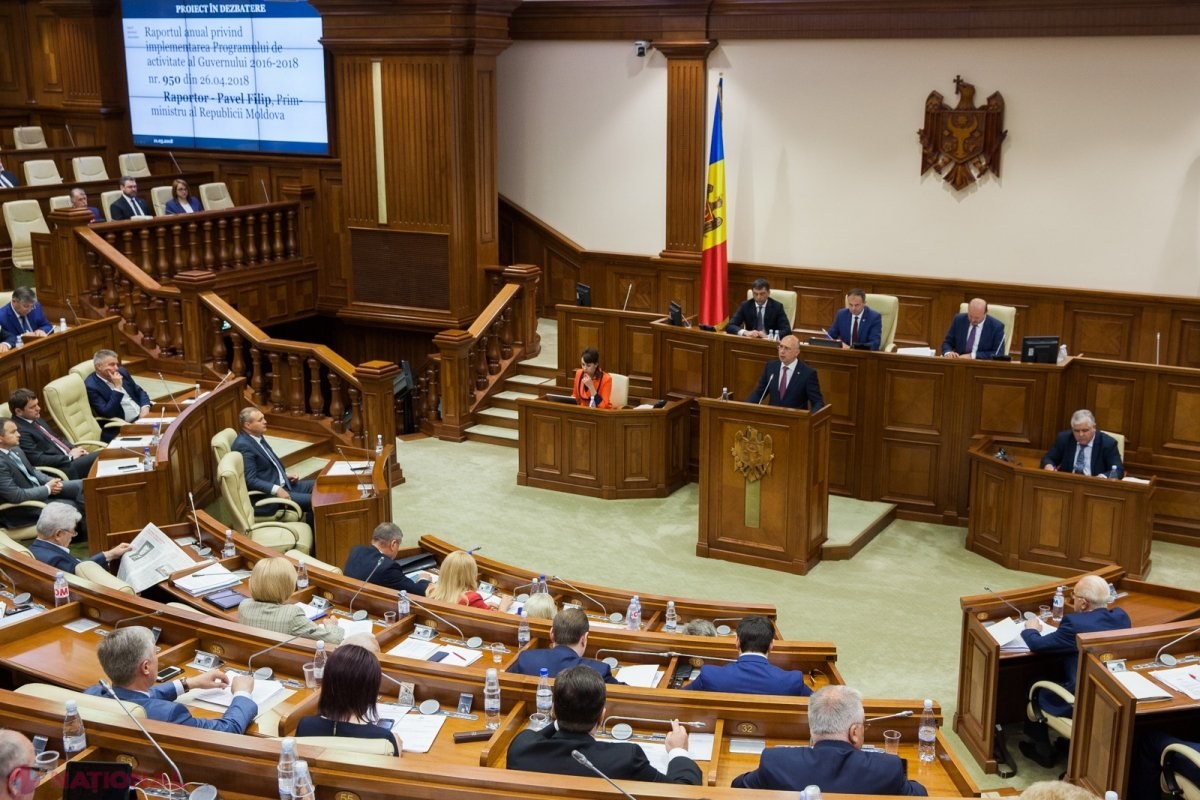 Propunerea opoziției parlamentare: Guvernul să treacă în sediul PD de pe str. Bulgară. Premierul Filip: În spatele oricărei guvernări stau partide politice