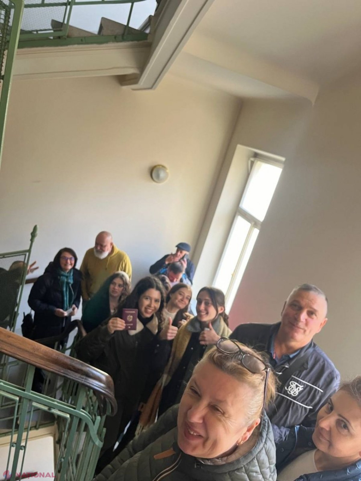 GALERIE FOTO, RECORD // Diaspora, mai mobilizată ca niciodată în turul II al alegerilor prezidențiale. A fost bătut recordul din 2020