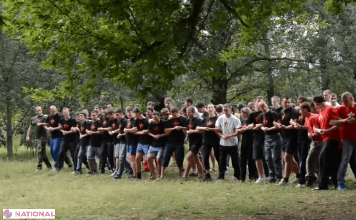 Lecții despre „cum să organizezi proteste”. Comuniștii se pregătesc de „revoluția de catifea”? 