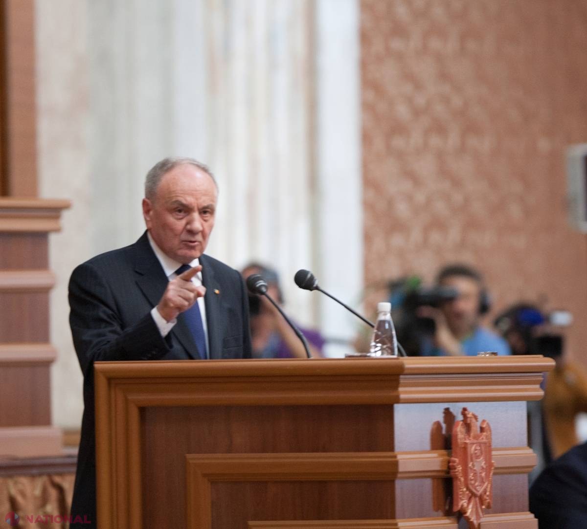 Timofti îi ZOREȘTE pe Filat și Lupu
