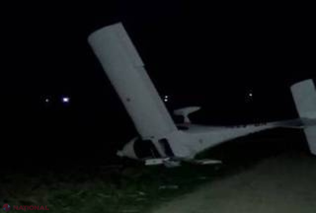 Accident AVIATIC în România. Un avion s-a lovit de un stâlp