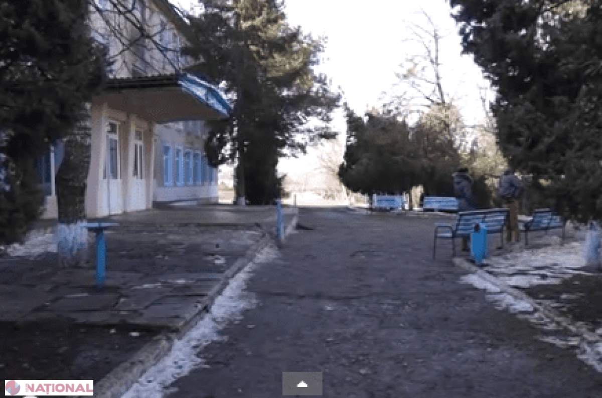 DEMIS după ce a băut în școală cu un elev