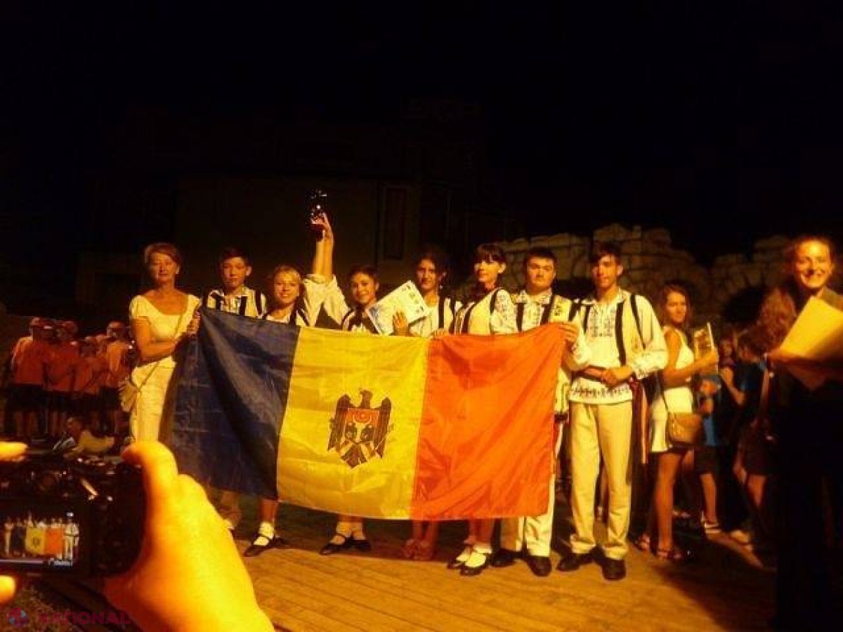 PREMIUL MARE pentru dansatorii moldoveni