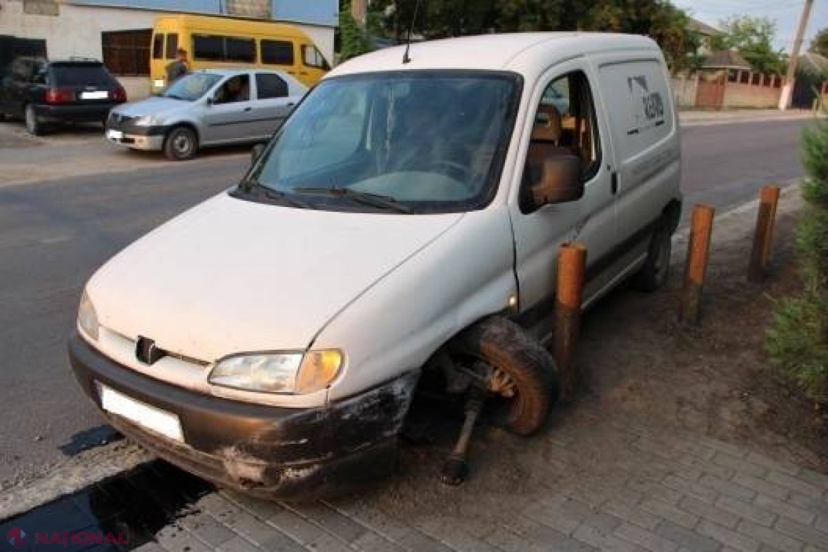 A furat un automobil, dar n-a ajuns departe: A comis un accident și a fugit. Cum l-a prins poliția