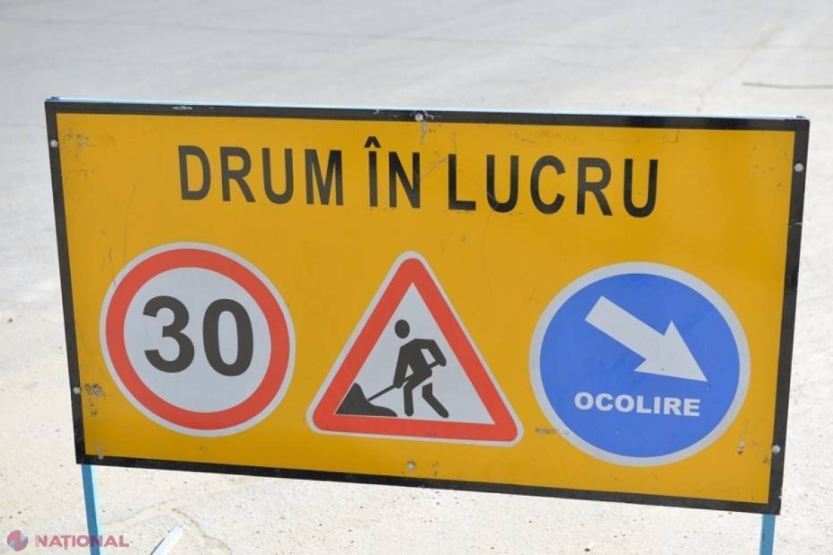 Trafic SUSPENDAT pe o stradă din capitală. O rută de microbuz își schimbă traseul