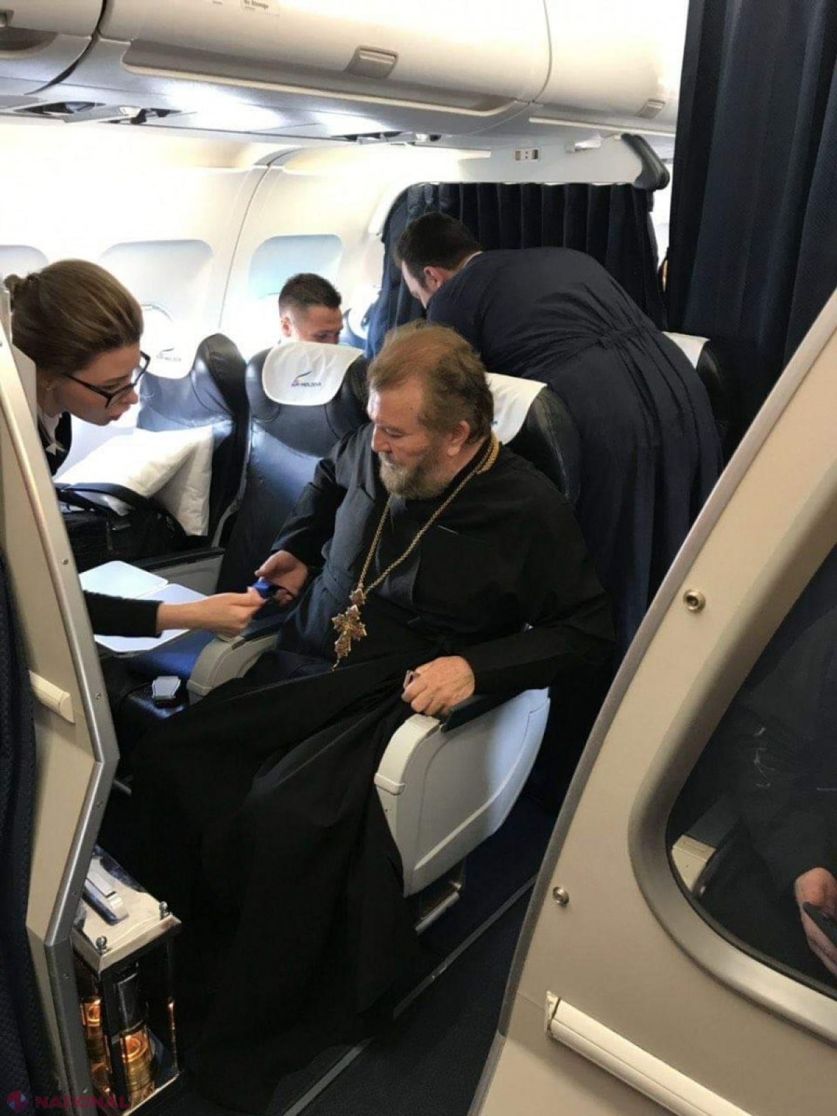 FOTO // Focul Haric a ajuns la bordul aeronavei