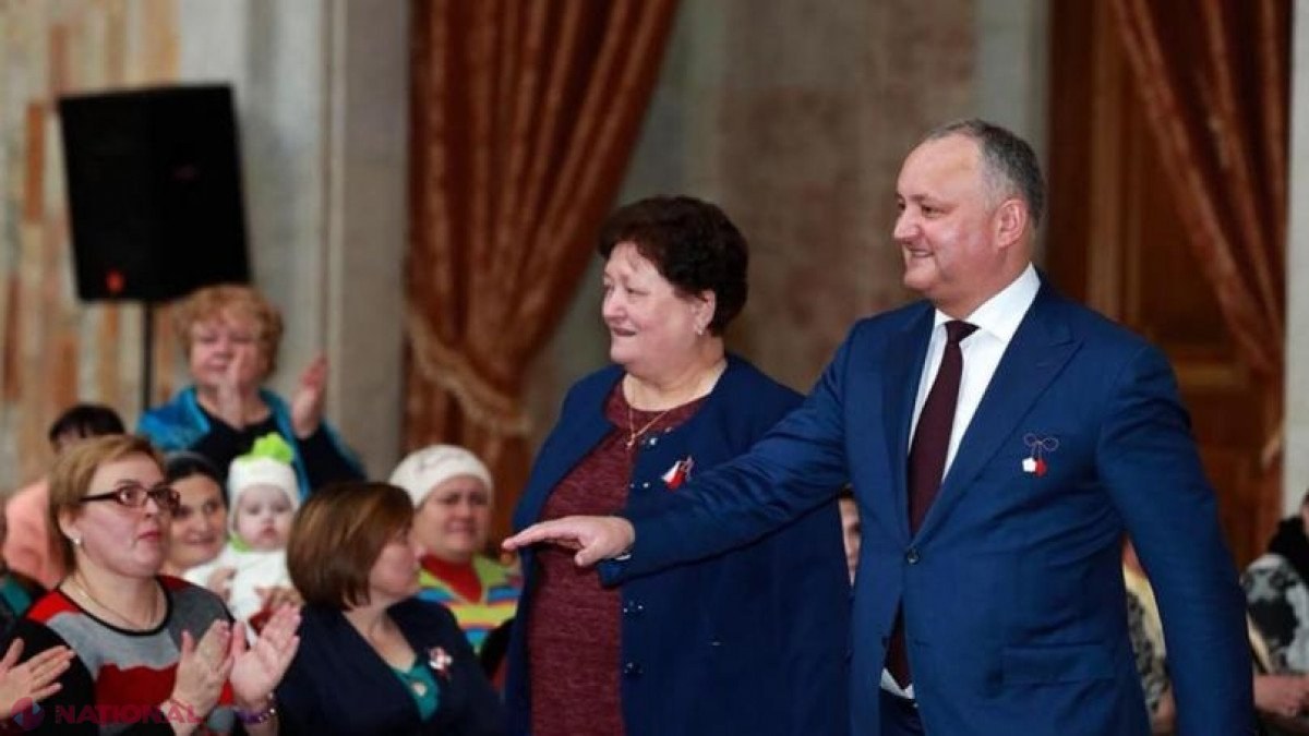 Mama lui Igor Dodon, cercetată PENAL pentru complicitate la îmbogățirea ilicită a fiului. Socialiștii fac apel la UMANITATE, dar PROCURATURA oferă noi detalii despre un PLIC găsit în safeul de la Sadova