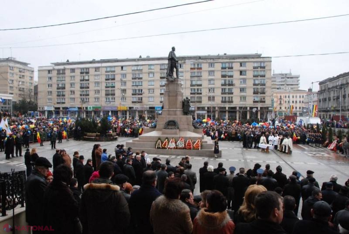 24 ianuarie // Președintele României, dar și primarii Chișinăului și Cernăuțiului, la festivitățile din Piața Unirii din Iaşi