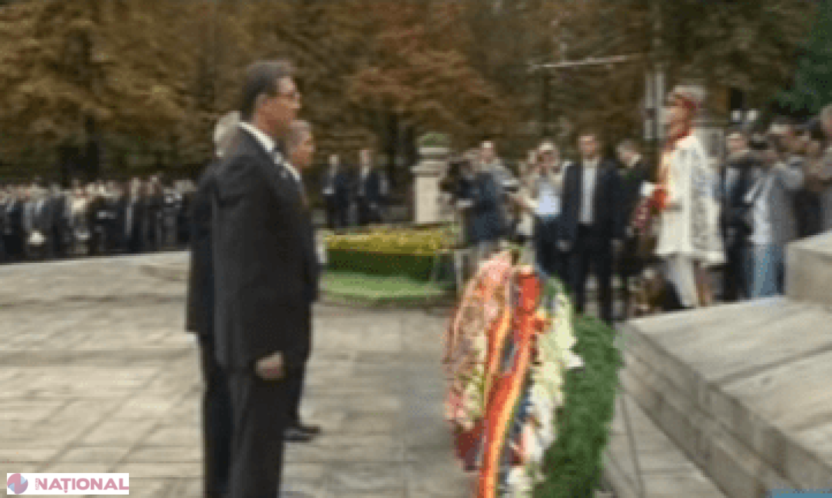 Șefii statului și oficiali străini, cu flori la monumentul lui Ștefan cel Mare