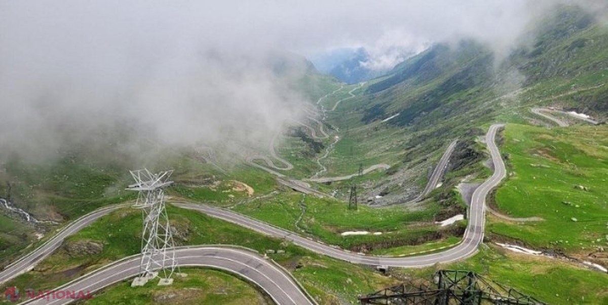 PREMIERĂ // Transalpina și Transfăgărășan rămân deschise circulației publice în sezonul rece, în funcție de condițiile meteo