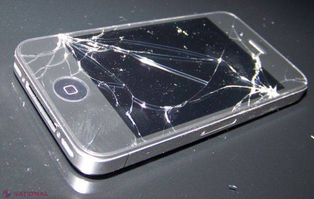 iPhone face o nouă VICTIMĂ. Ce s-a întâmplat după ce o femeie a vorbit 40 de minute la telefonul APPLE