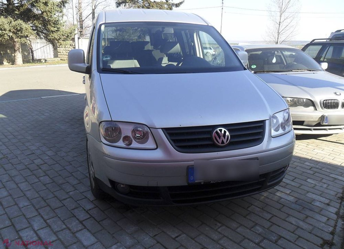 PREMIERĂ la frontieră: Un cetățean al R. Moldova a prezentat un PERMIS de conducere care nu aparține NICIUNEI țări!