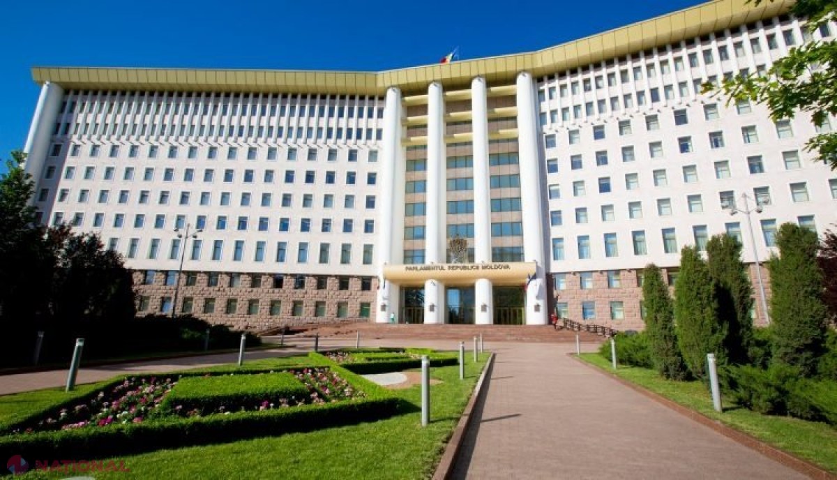 Parlamentul R. Moldova împlinește 34 de ani și deschide larg ușile pentru vizitatori: Acces în clădire, discuții cu deputații, vânătoare de comori, expoziții sau donări de carte, pe 23 mai