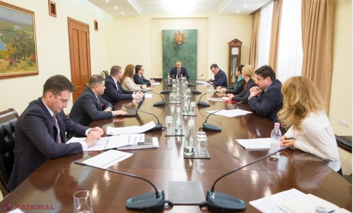 Coronavirusul LOVEȘTE în economia R. Moldova: Măsuri anunțate de Guvern pentru a reduce efectele negative pentru business