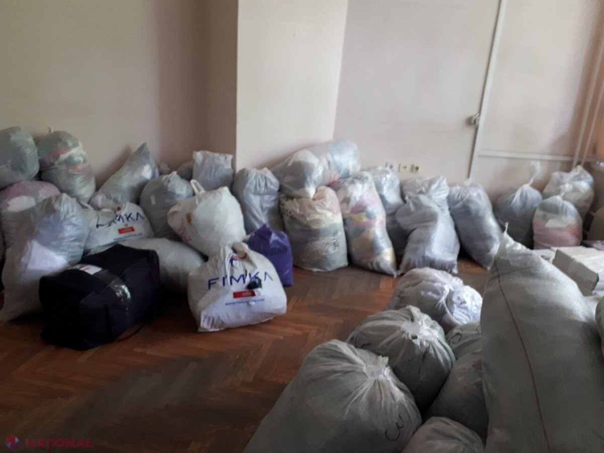 VIDEO // PERCHEZIȚII în Chișinău: Saci cu mărfuri de CONTRABANDĂ, aduse din Turcia, CONFISCAȚI. Haine de peste 2,5 milioane de lei