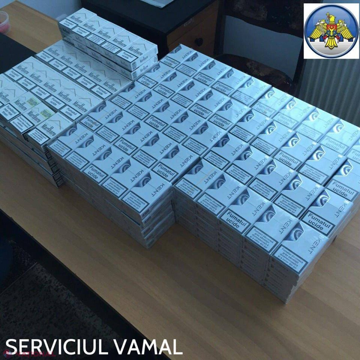 O tânără de 21 de ani, REȚINUTĂ cu lucruri INTERZISE pe Aeroportul Internațional Chișinău